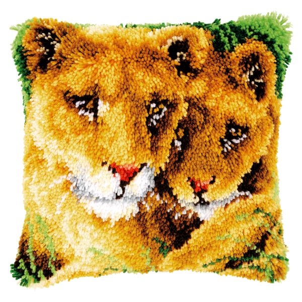 Coussin Lionne avec Lionceau