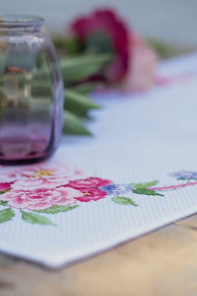 Chemin de table Bouquet Fleurs Classiques