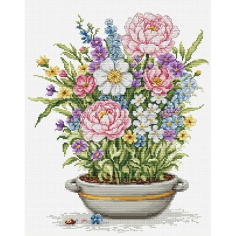 Borduurpakkket Luca-S 'A Dream Beneath The Petals' B7061