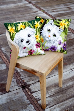 Coussin  Westy dans les Jonquilles